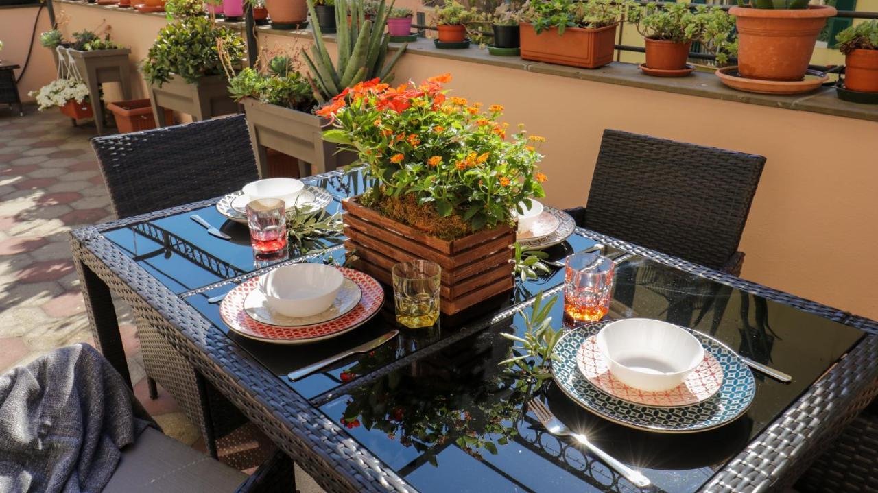 Апартаменты Sole, Terrazza, Centro Citta E Wi-Fi Veloce! Генуя Экстерьер фото