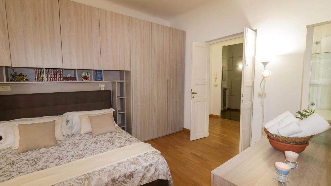 Апартаменты Sole, Terrazza, Centro Citta E Wi-Fi Veloce! Генуя Экстерьер фото