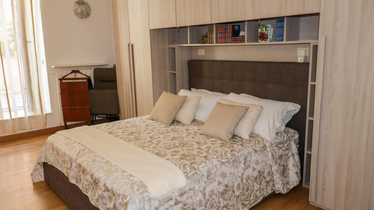 Апартаменты Sole, Terrazza, Centro Citta E Wi-Fi Veloce! Генуя Экстерьер фото