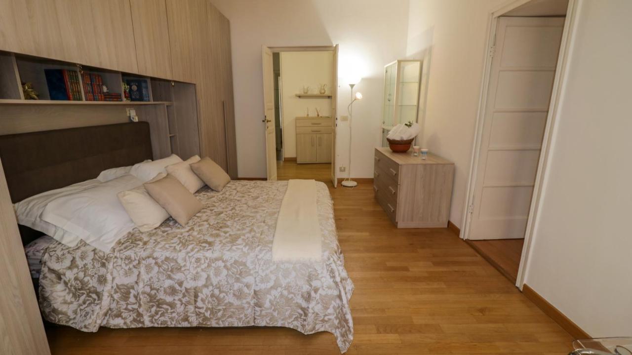 Апартаменты Sole, Terrazza, Centro Citta E Wi-Fi Veloce! Генуя Экстерьер фото