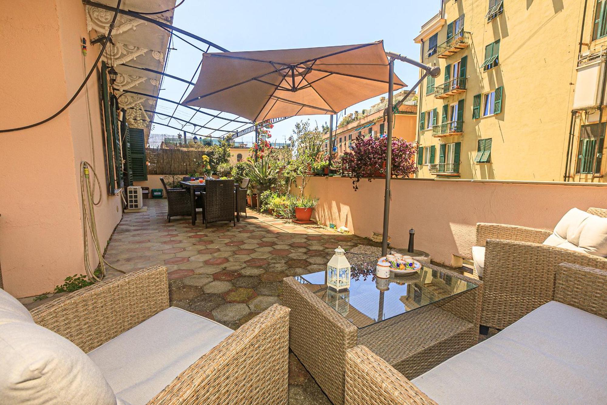 Апартаменты Sole, Terrazza, Centro Citta E Wi-Fi Veloce! Генуя Экстерьер фото