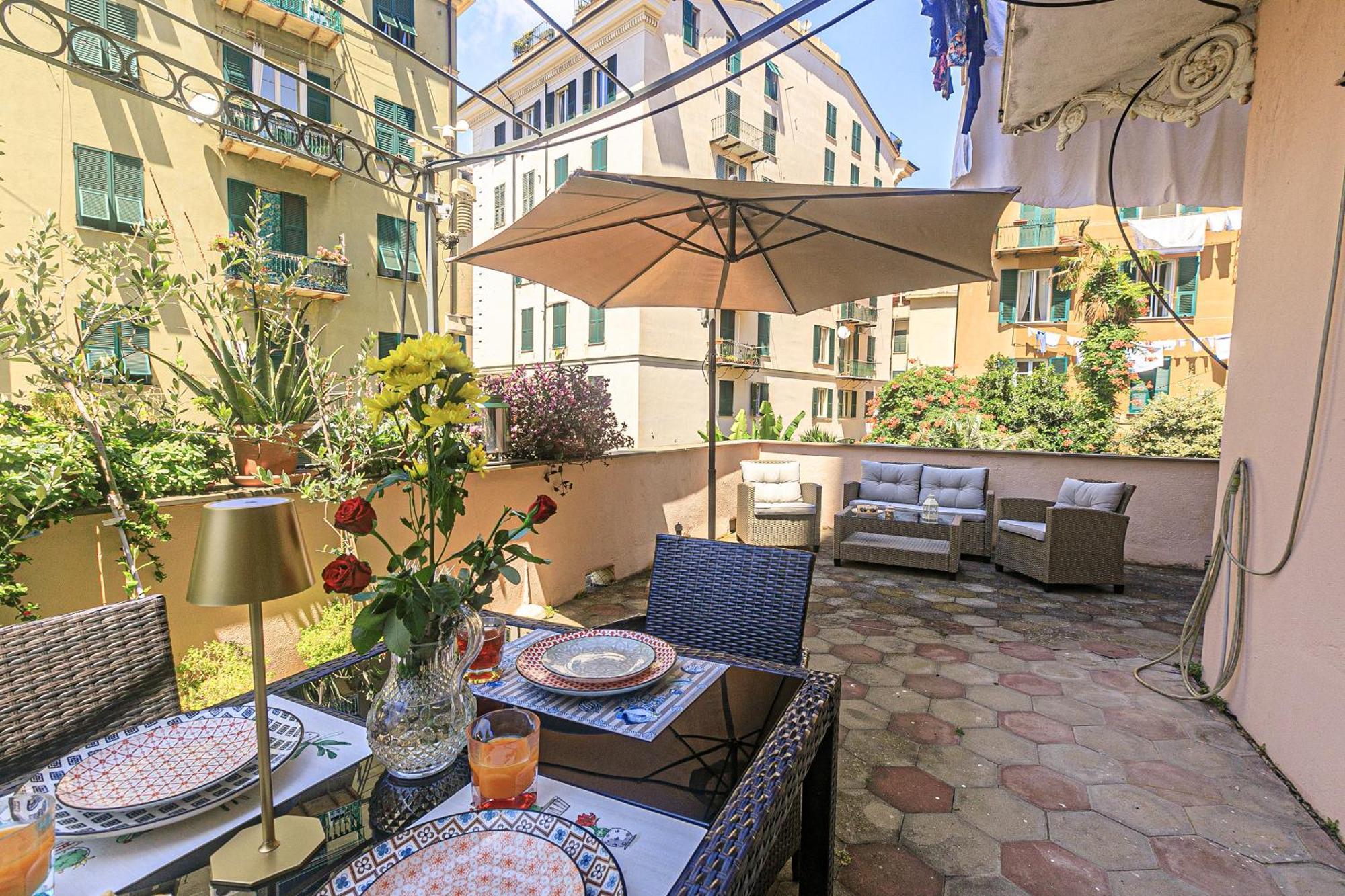 Апартаменты Sole, Terrazza, Centro Citta E Wi-Fi Veloce! Генуя Экстерьер фото